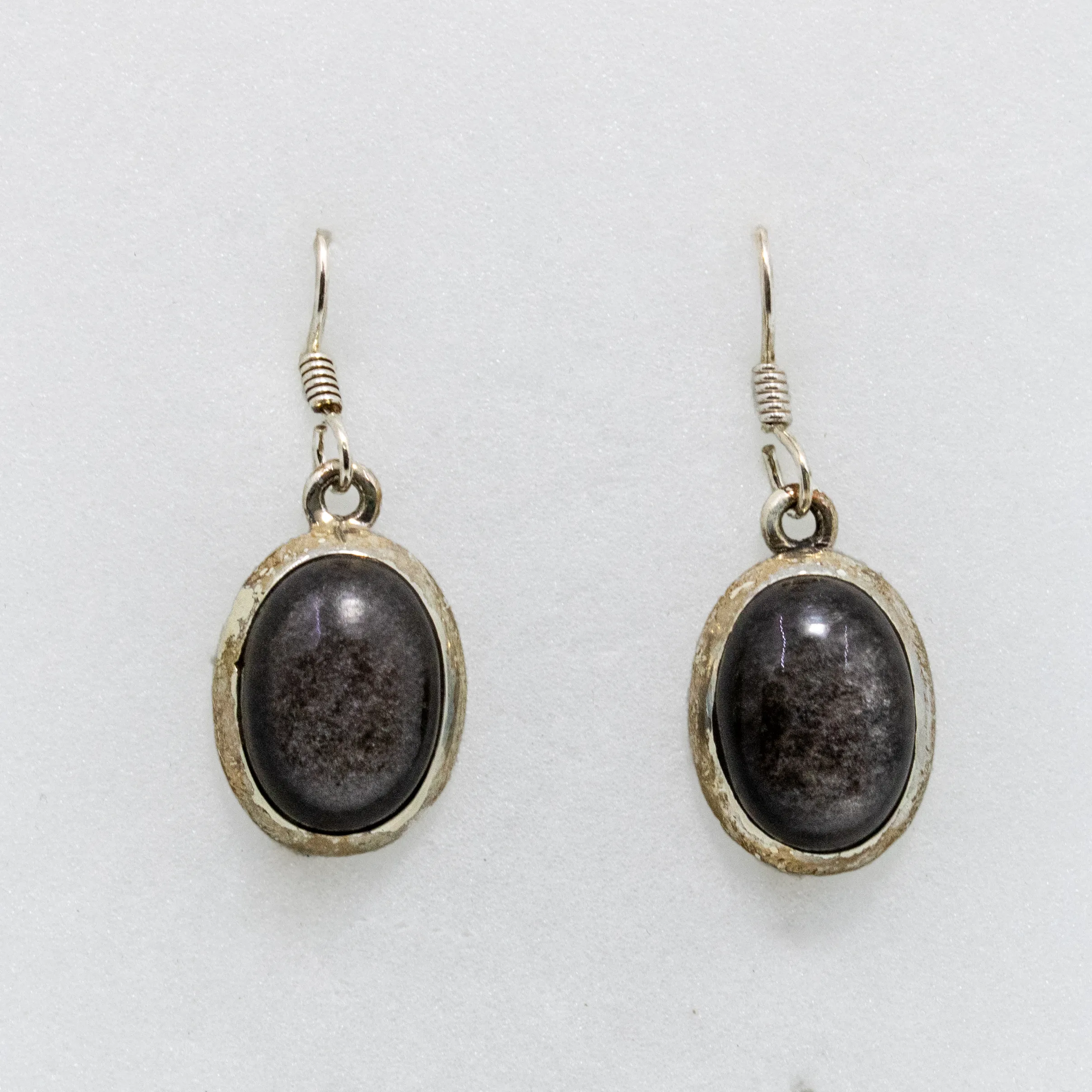 Boucles d&rsquo;oreilles en Obsidienne Argentée