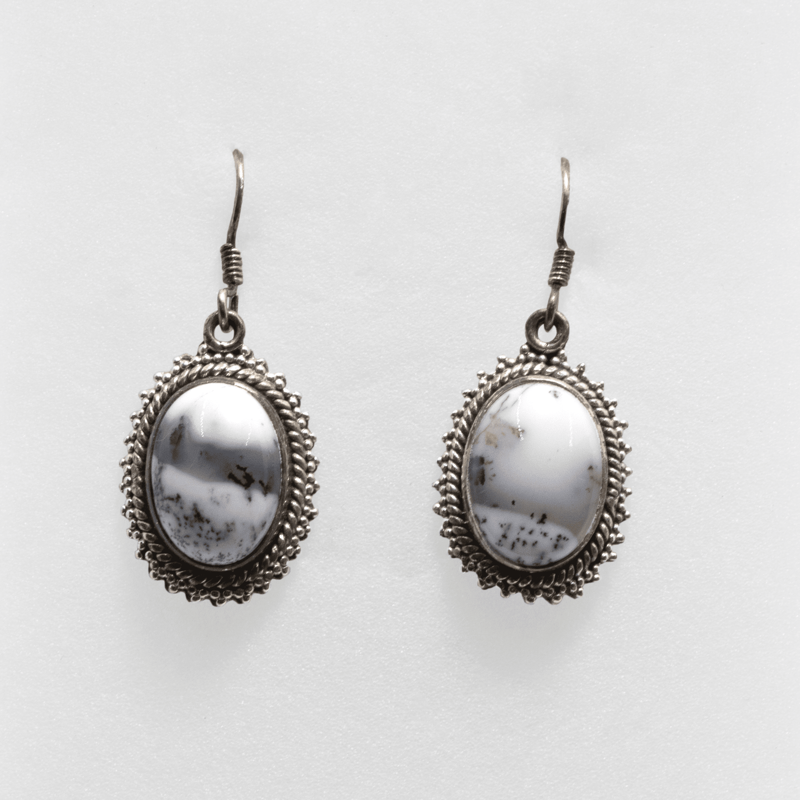 Boucles d’oreilles en Opale mousse (Merlinite)