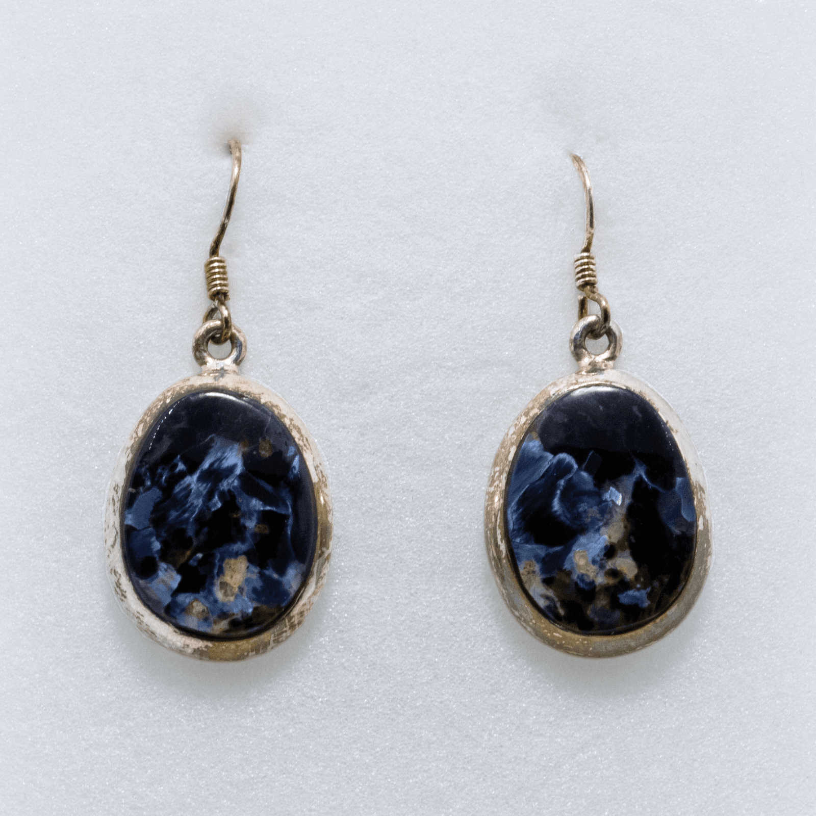 Les boucles d’oreilles en Piétersite