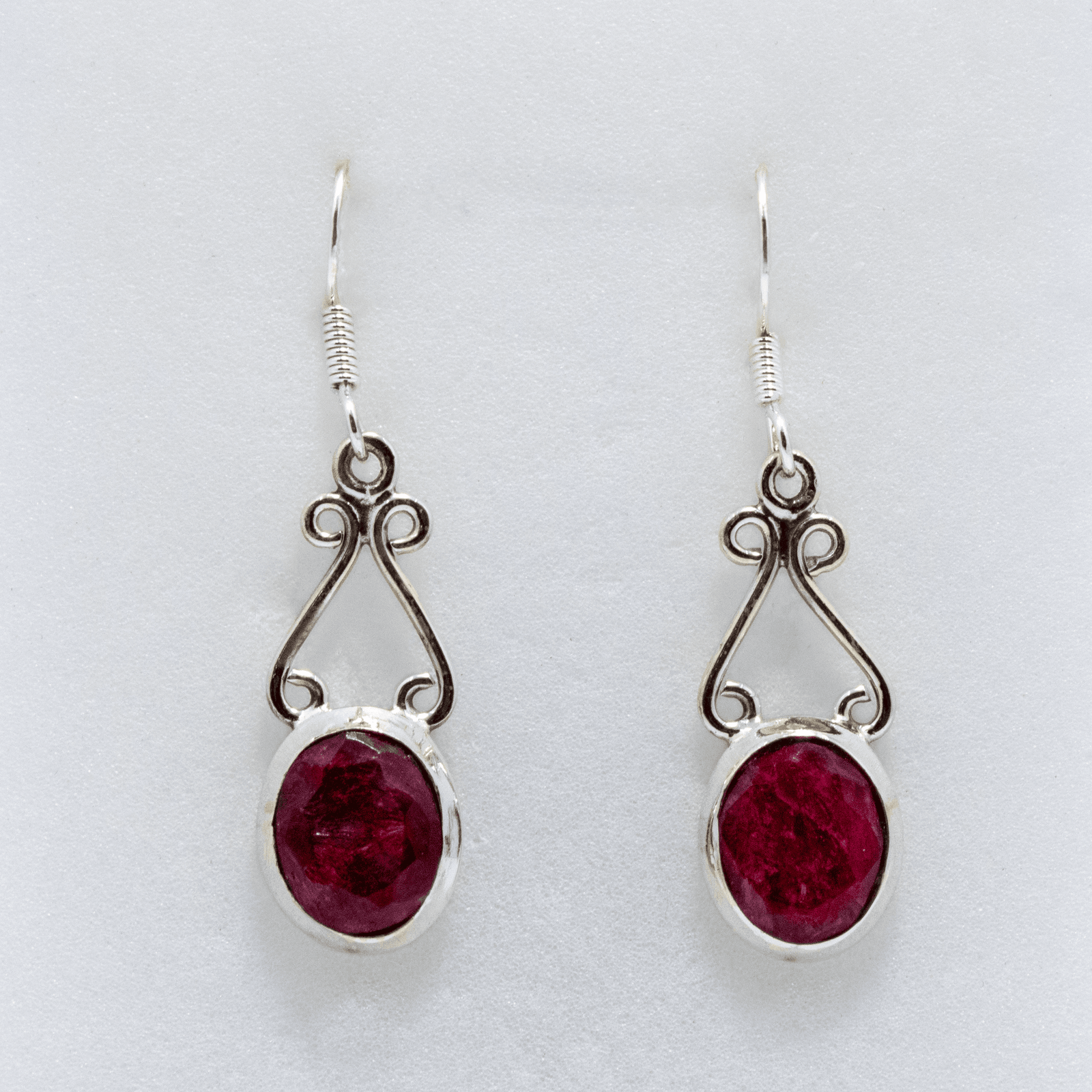 Boucles d’oreilles en Rubis